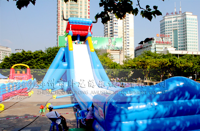充氣水滑梯體驗好玩的滑道夏季水樂園趣味充氣大滑梯