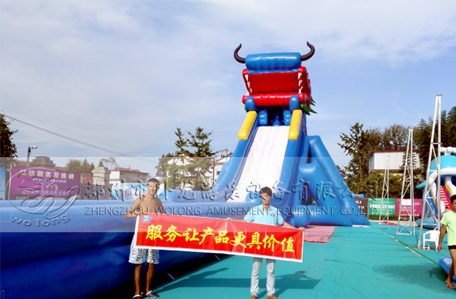 充氣水滑梯體驗好玩的滑道夏季水樂園趣味充氣大滑梯